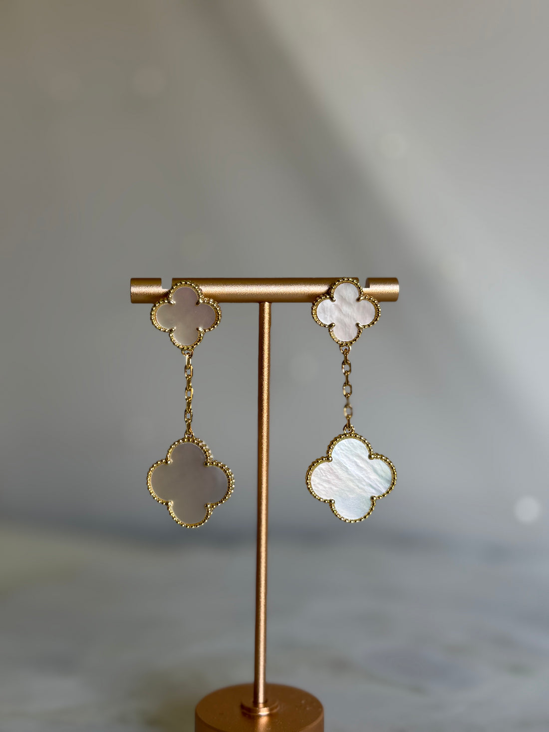 VK Style Dual White Flower Earrings