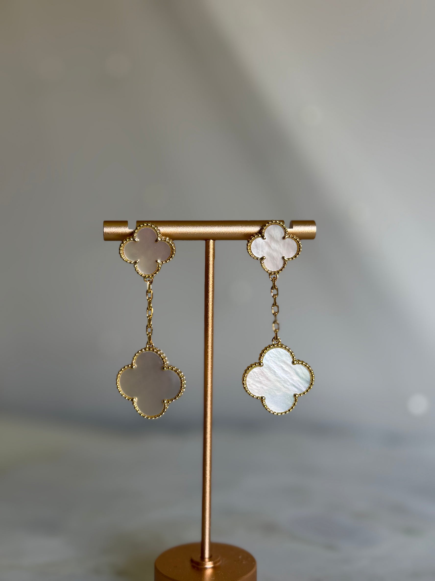 VK Style Dual White Flower Earrings