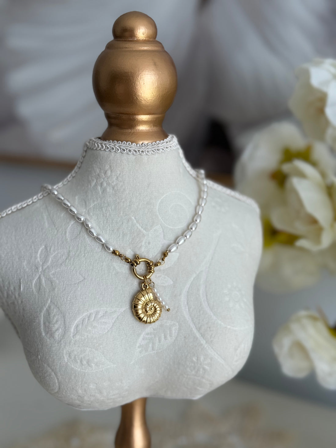 Conch Chili Necklace