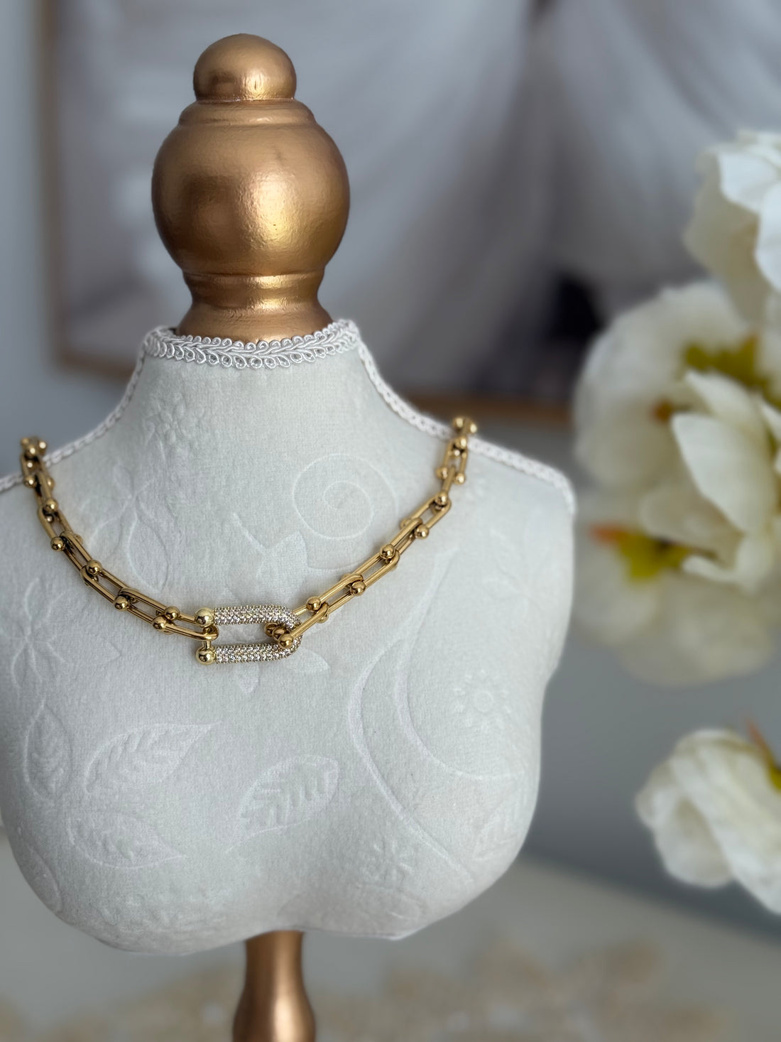 Gold Horseshoe Necklace