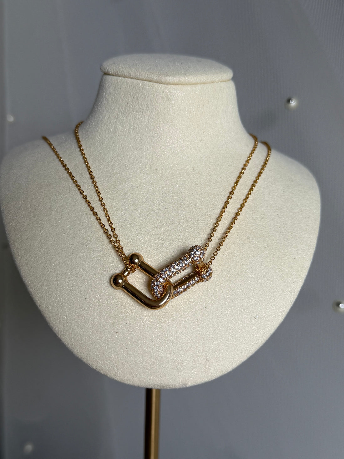 Mia Necklace