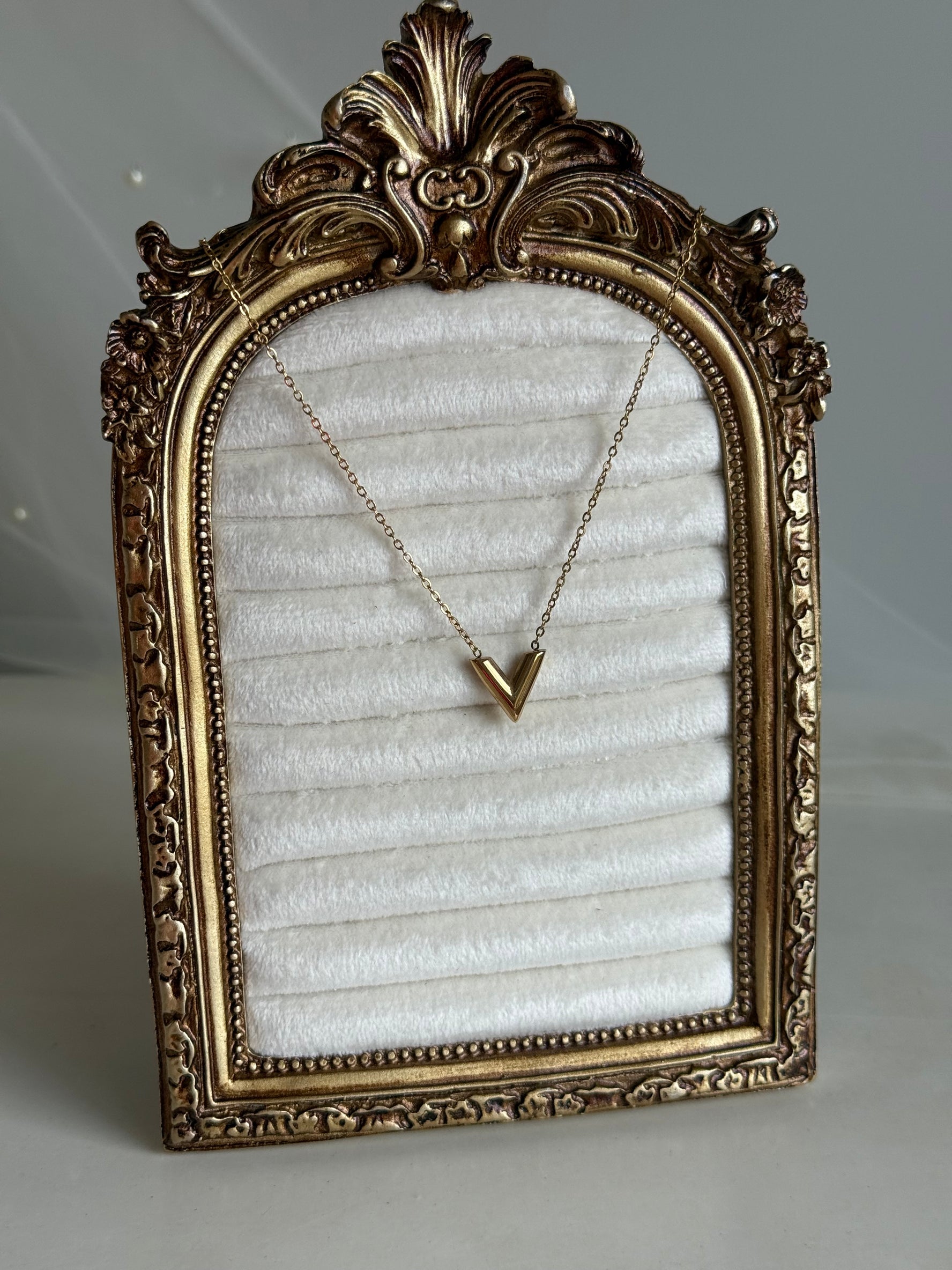 V Necklace