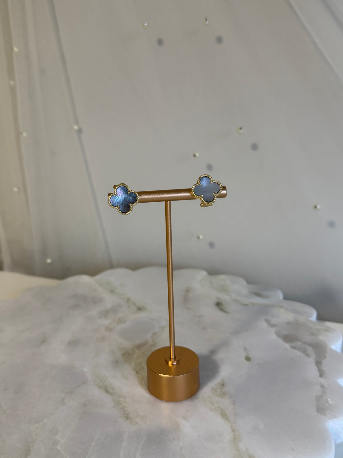 VK Style Gray Flower Earrings