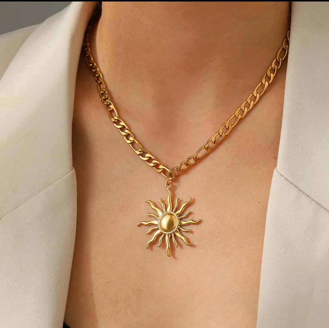 Sun lights Necklace
