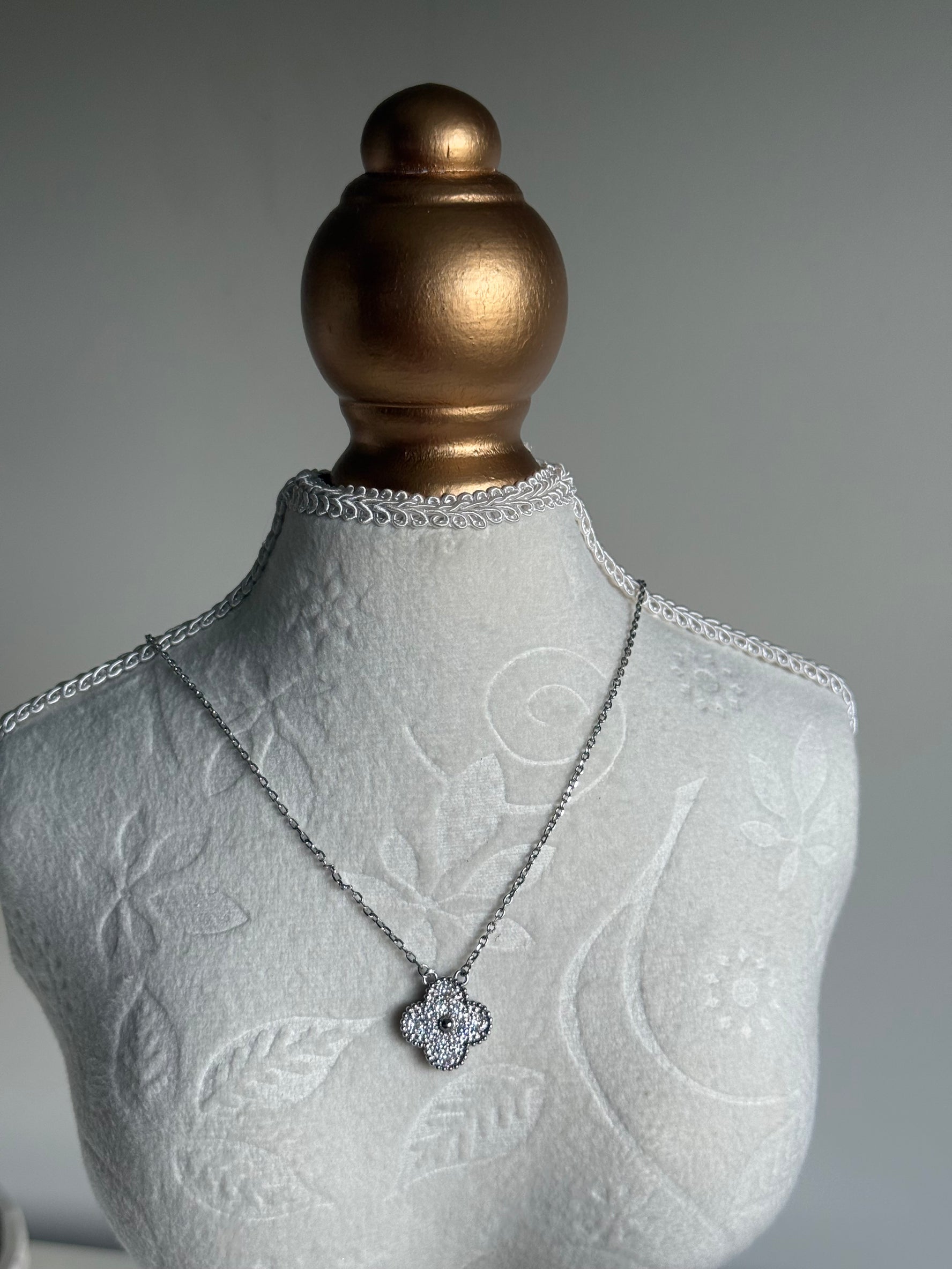 VK Style Zircon Silver Necklace