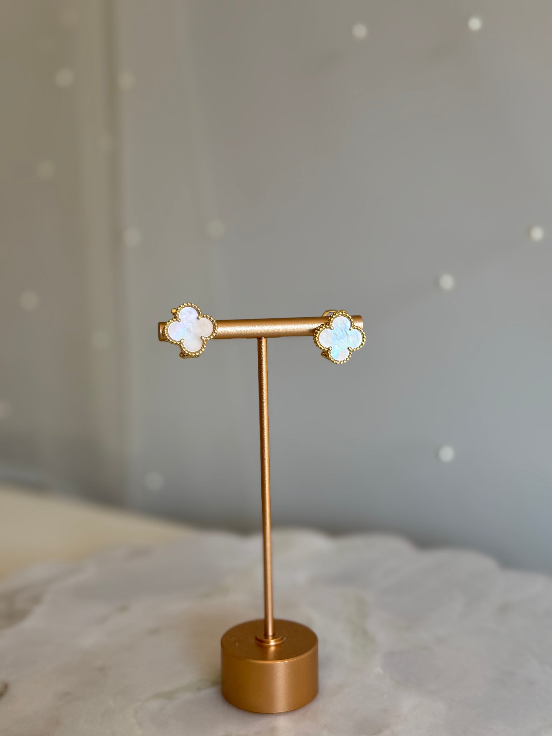 VK Style White Flower Earrings