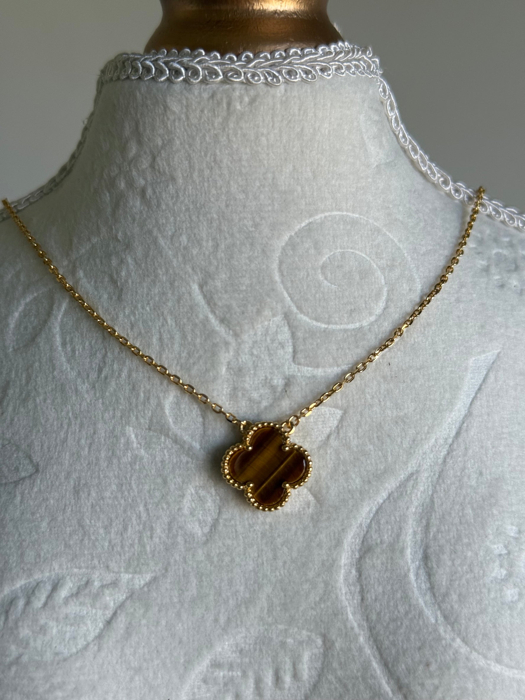 VK Style Wood Brown Necklace