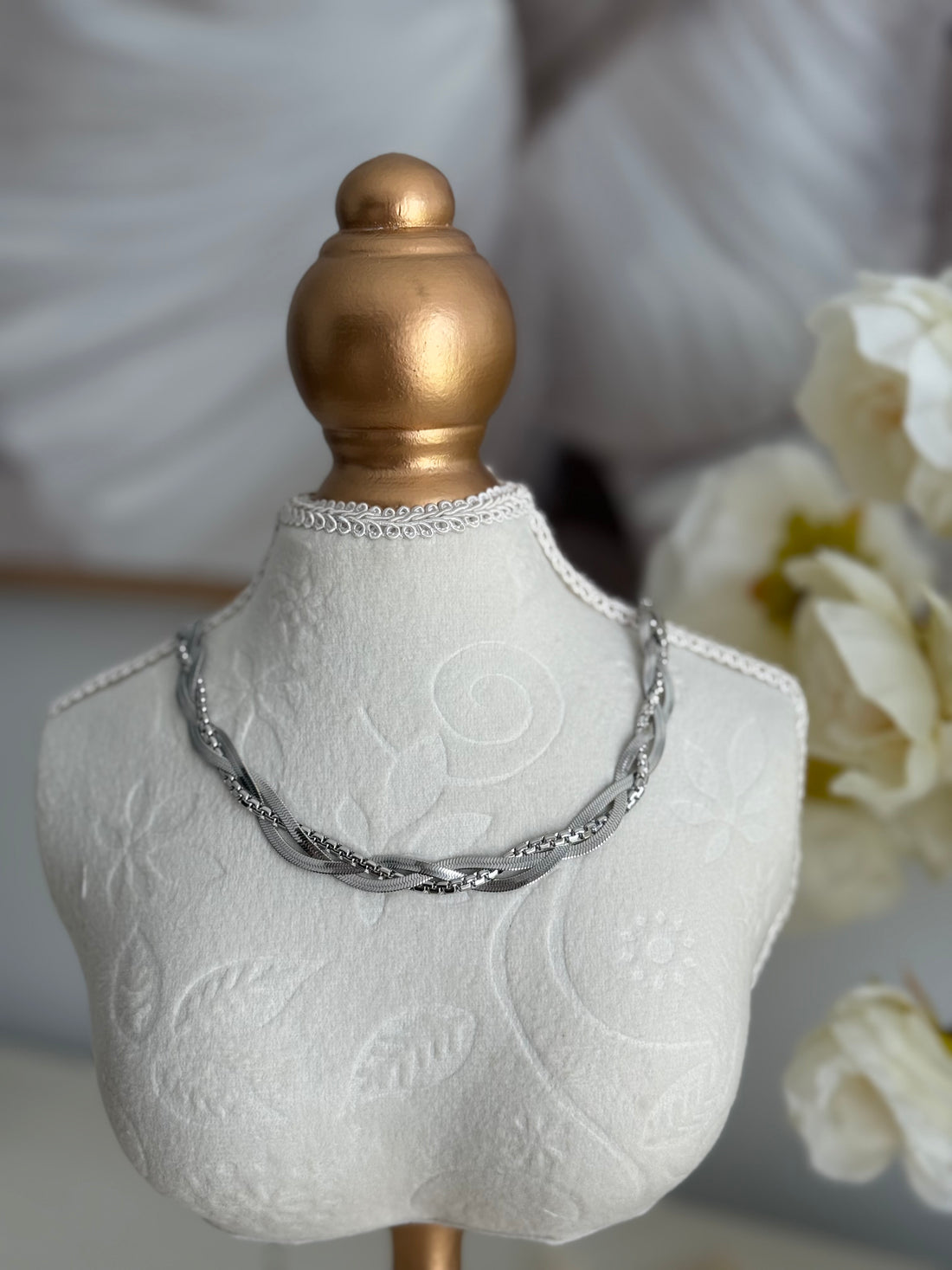 Queen Victoria Necklace