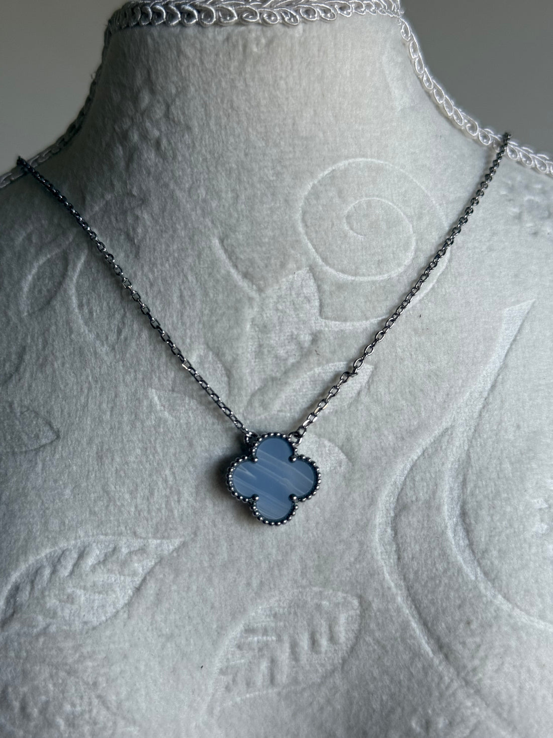 VK Style Light Blue Flower Necklace