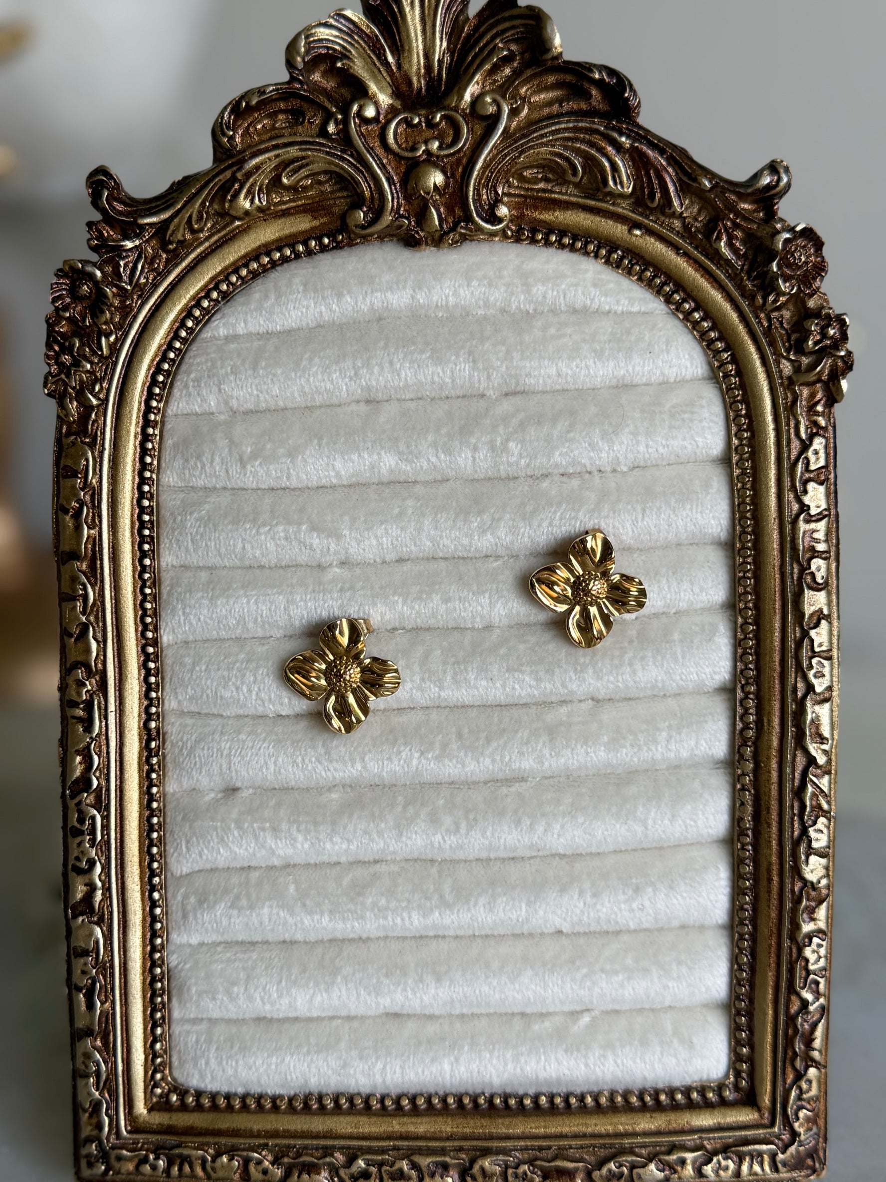 Roda Earrings