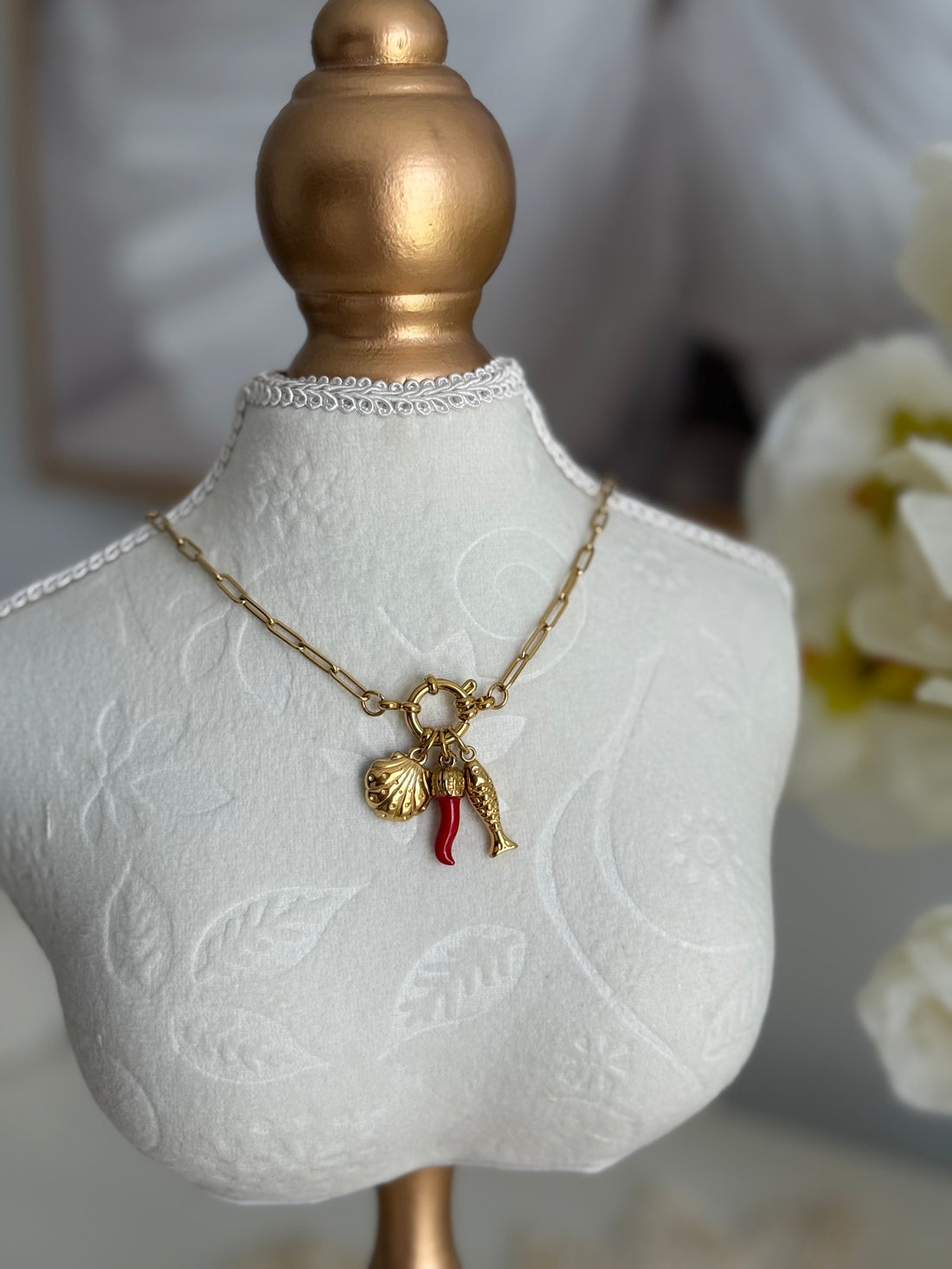 Romantic Chilli Fish shell Necklace