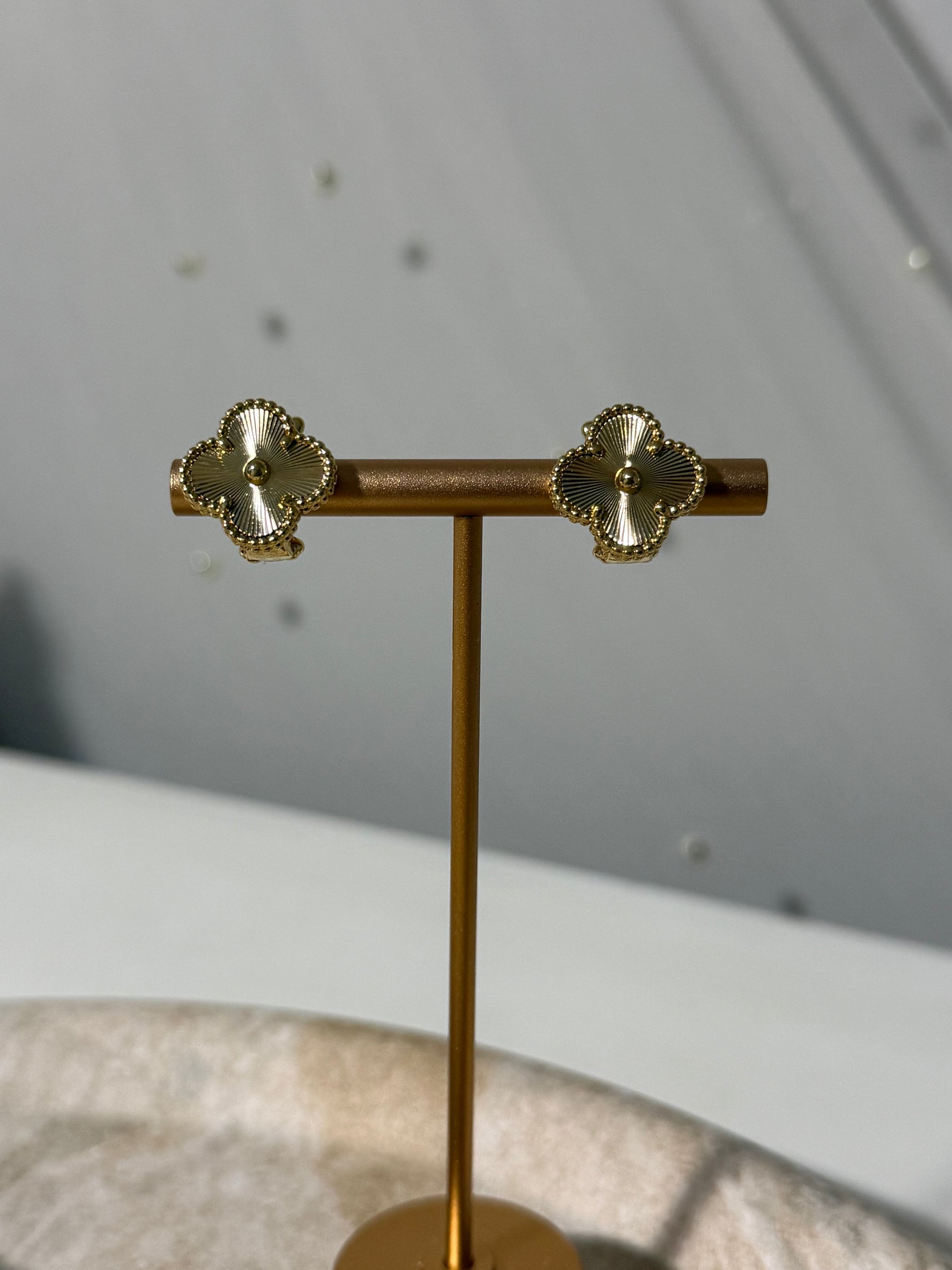 VK Style Gold Flower Earrings