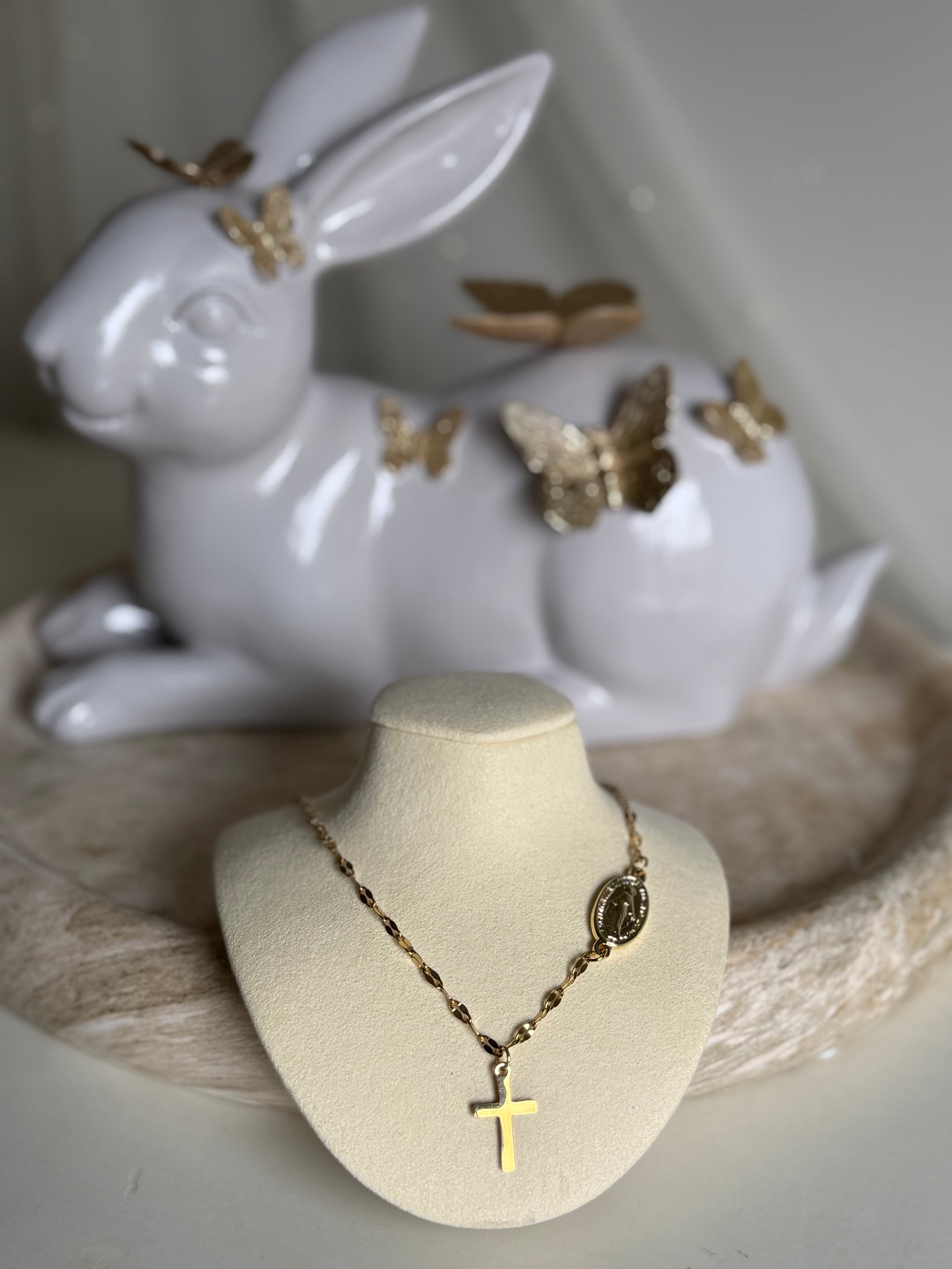 Cross Saint Mary Necklace